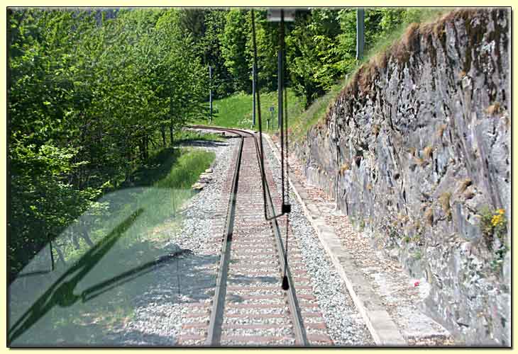    zum nächsten Bild  ... 