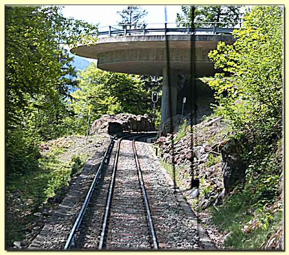    zum nächsten Bild  ... 