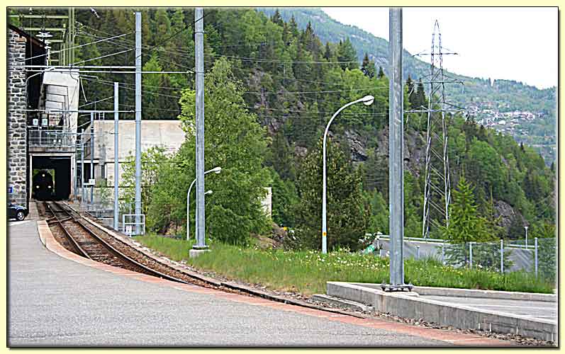    zum nächsten Bild  ... 