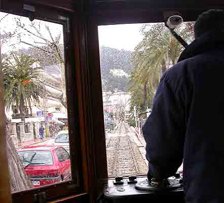     von Port de Sóller nach Sóller, oder vom Regen  in die Traufe  ...   